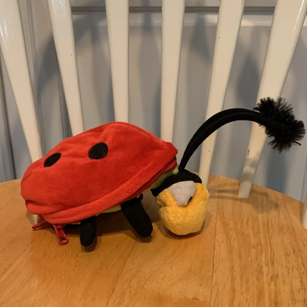 Vintage Hallmark Bee Plush Zippered Gift Bag Surprise Holder Reward BTS